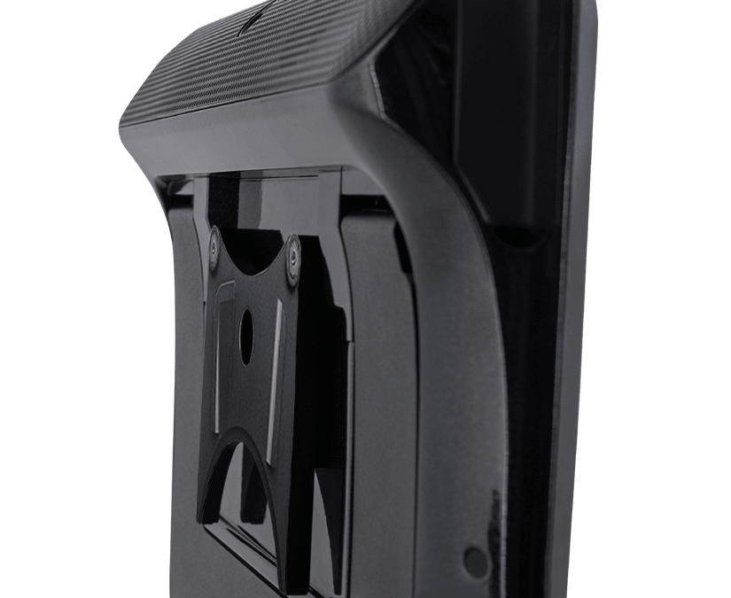 Tobii Dynavox I-110 Quick Release Adapter Plate monté sur l'appareil vue de côté